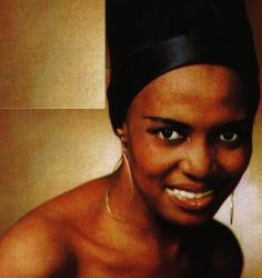 Miriam Makeba Click Song Lyrics on Miriam Makeba Testi  Accordi  Foto  Traduzioni